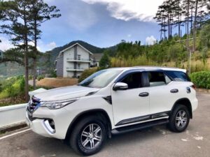 SUV CAR- da nang to hue or hue to da nang